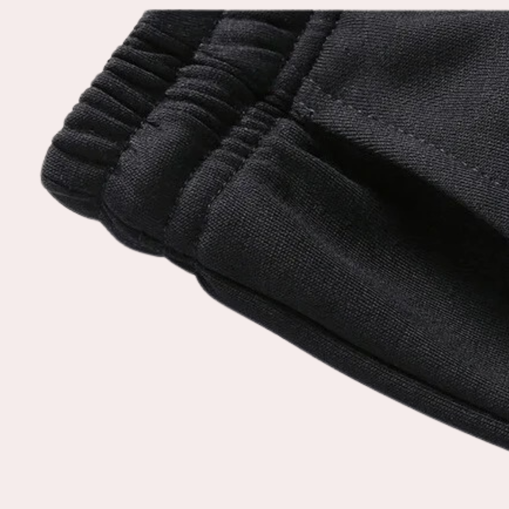Ilyas | Stylish and Comfortable Men's Tracksuit Set